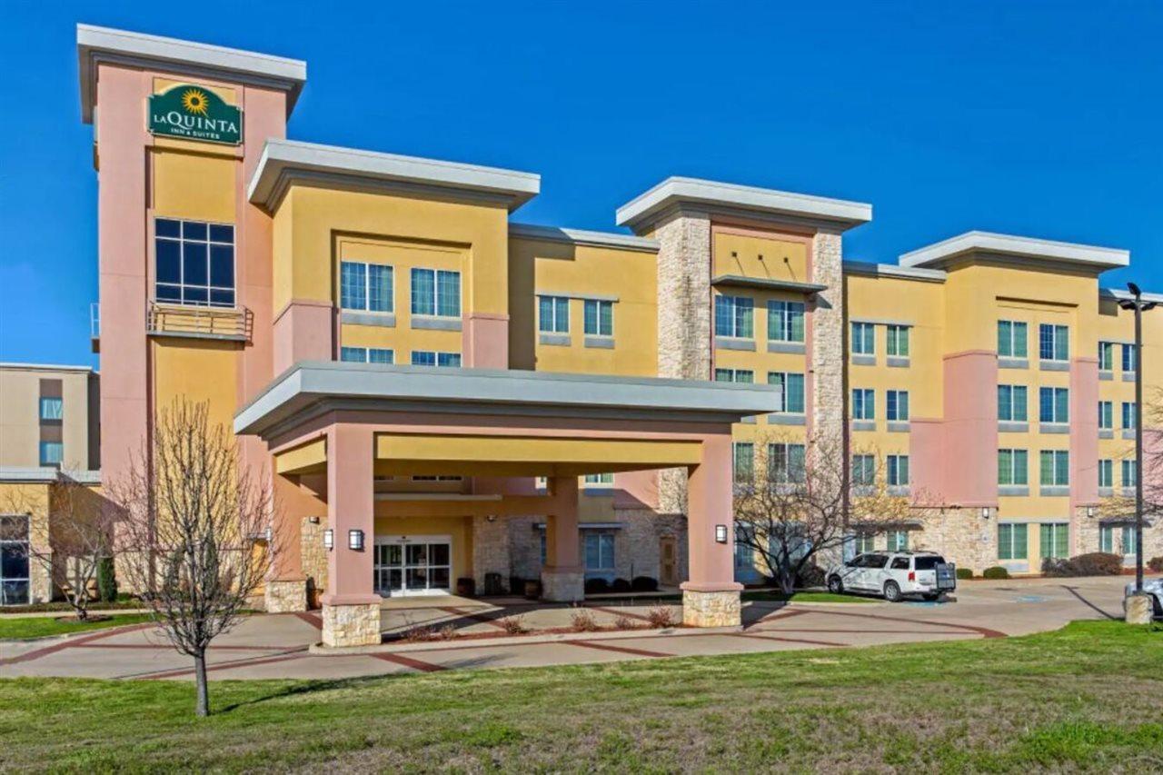 La Quinta Inn & Suites By Wyndham Ft Worth-Burleson Eksteriør bilde