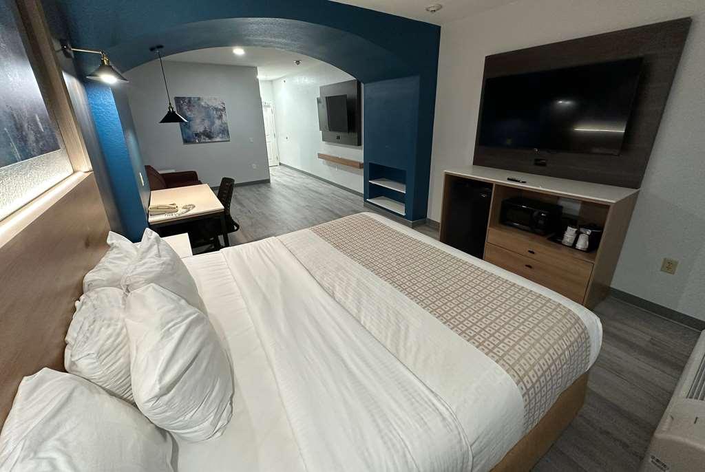 La Quinta Inn & Suites By Wyndham Ft Worth-Burleson Rom bilde