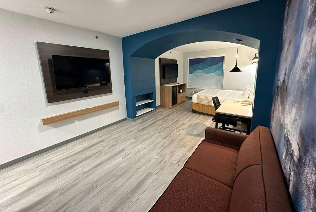 La Quinta Inn & Suites By Wyndham Ft Worth-Burleson Rom bilde