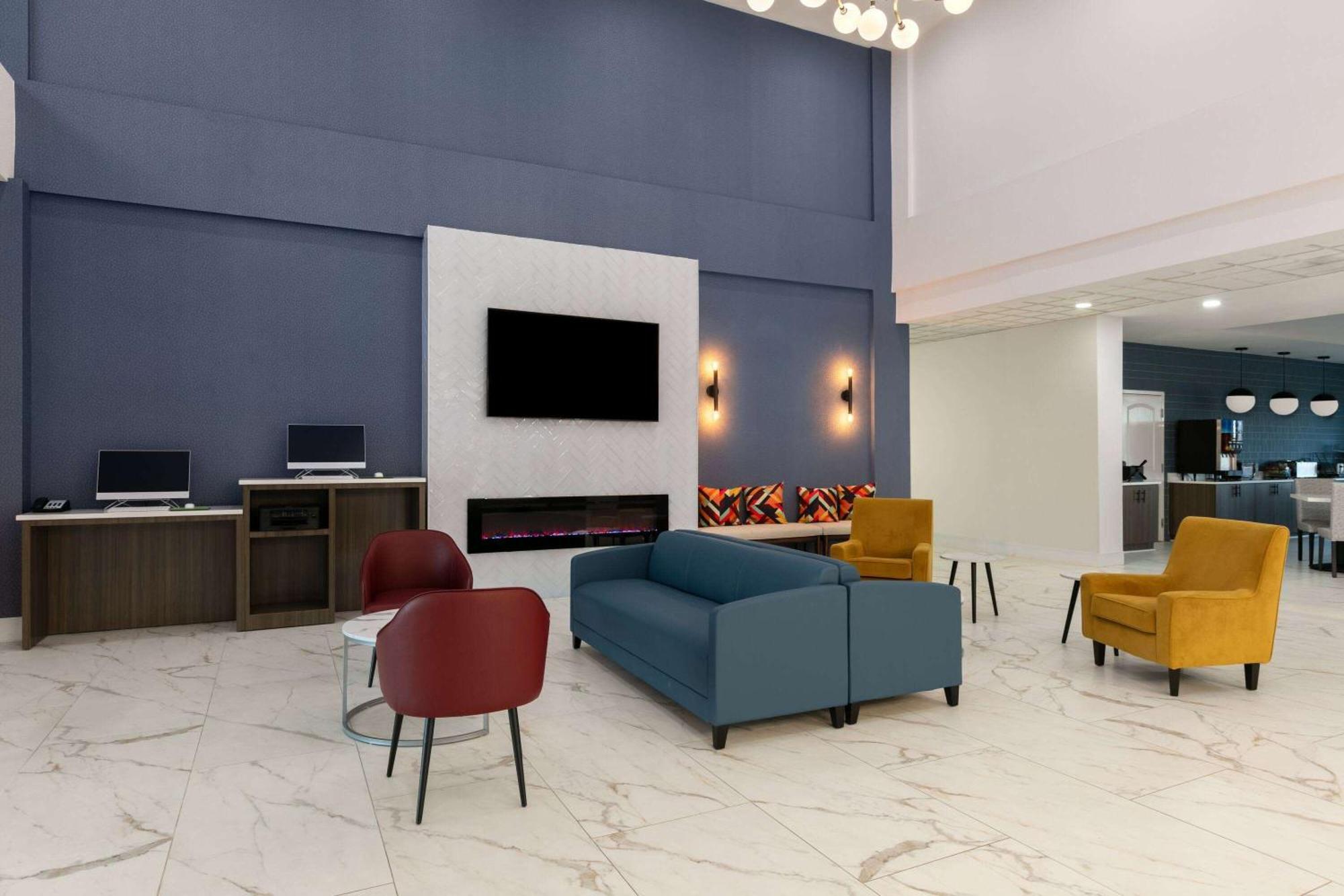 La Quinta Inn & Suites By Wyndham Ft Worth-Burleson Eksteriør bilde