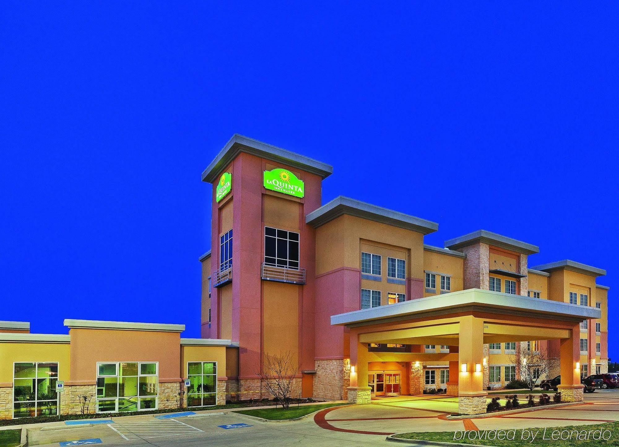 La Quinta Inn & Suites By Wyndham Ft Worth-Burleson Eksteriør bilde